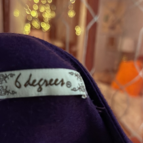 Dress Size Small - Picture 9 of 9